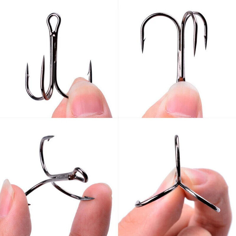 50 x HIGH CARBON STEEL TREBLE FISHING HOOKS IN BOX