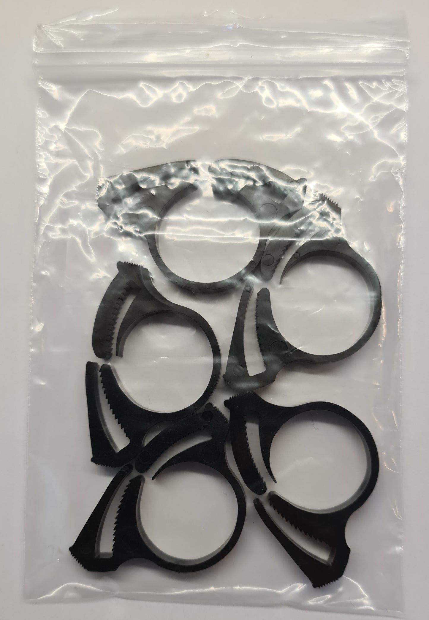 AQUARIUM / POND PLASTIC HOSE PIPE CLIPS