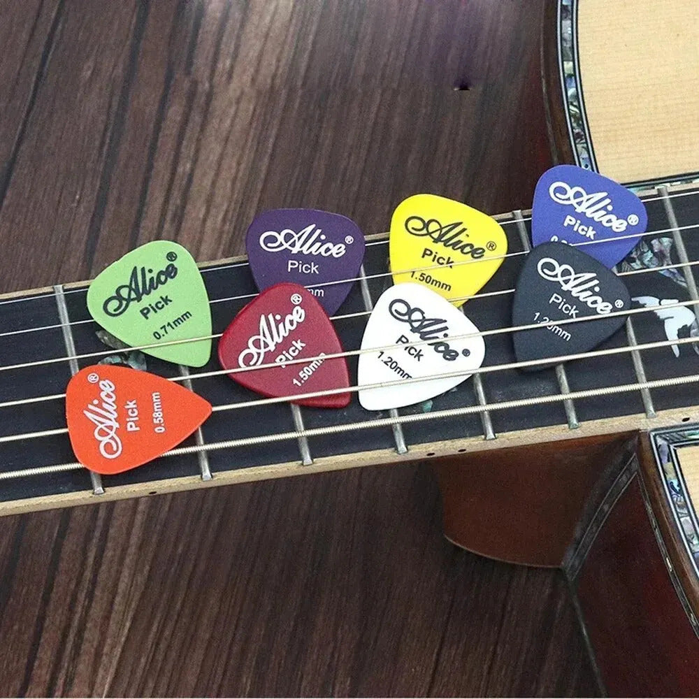 50 x GUITAR PICKS MIXED PACK